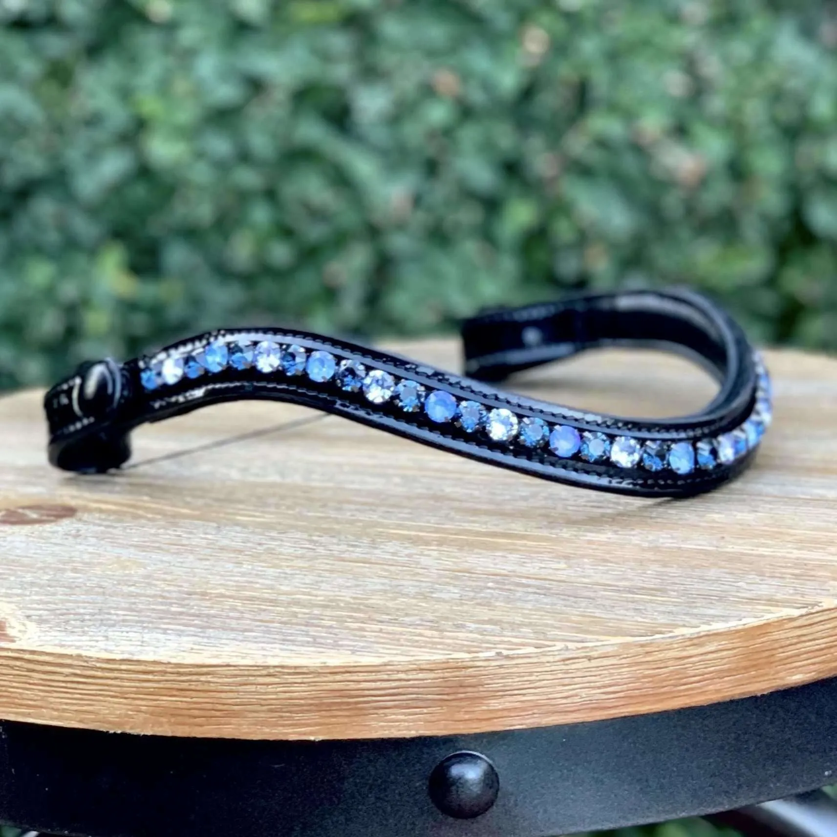 Halter Ego Austrian Crystal Patent Browband - Moody Blues