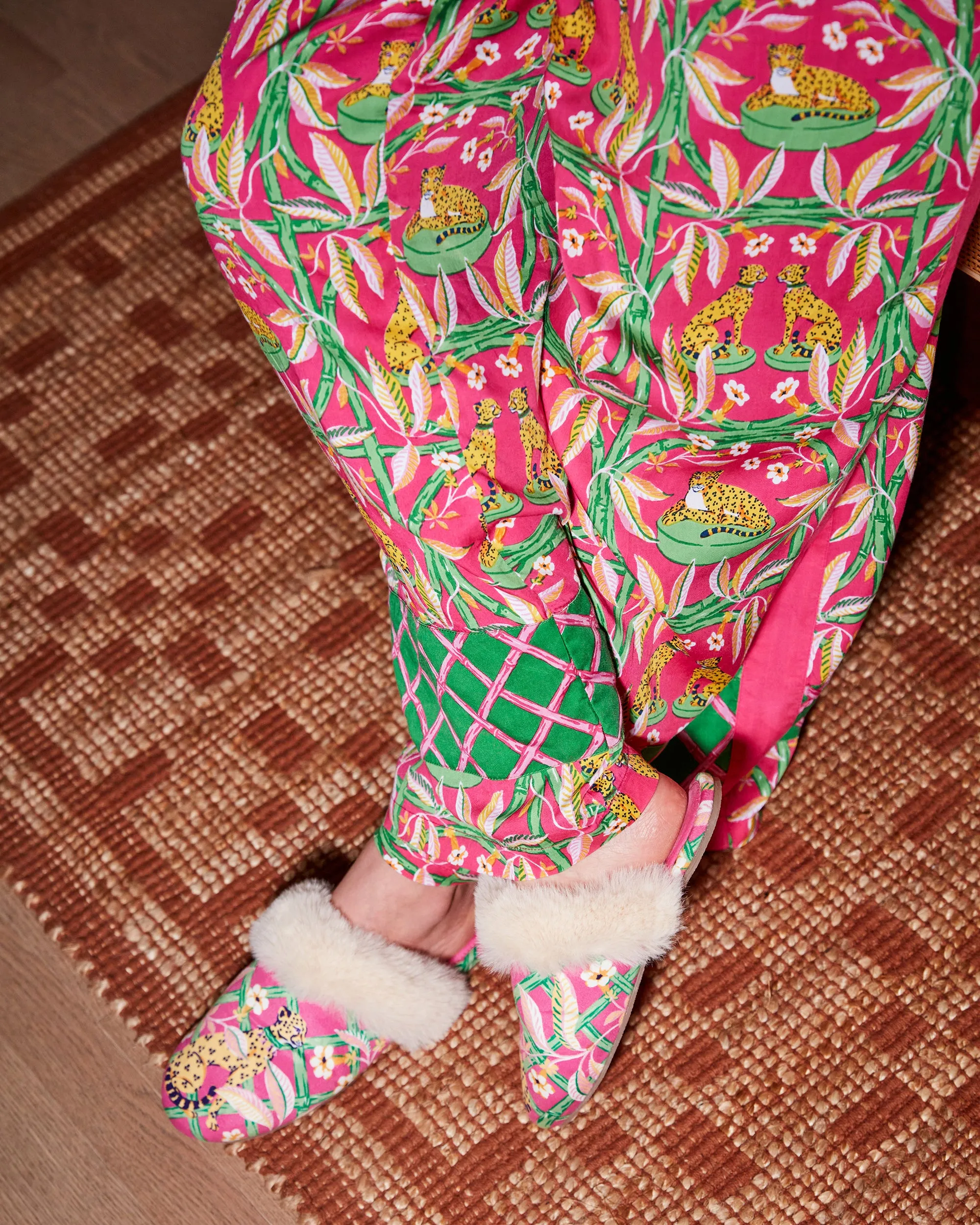 Royal Cheetah - Velvet Faux-Fur Slippers - Pink Palace
