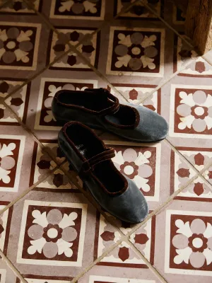 The Bb Shoe - Velutto Antricite with Cioccolato Trim