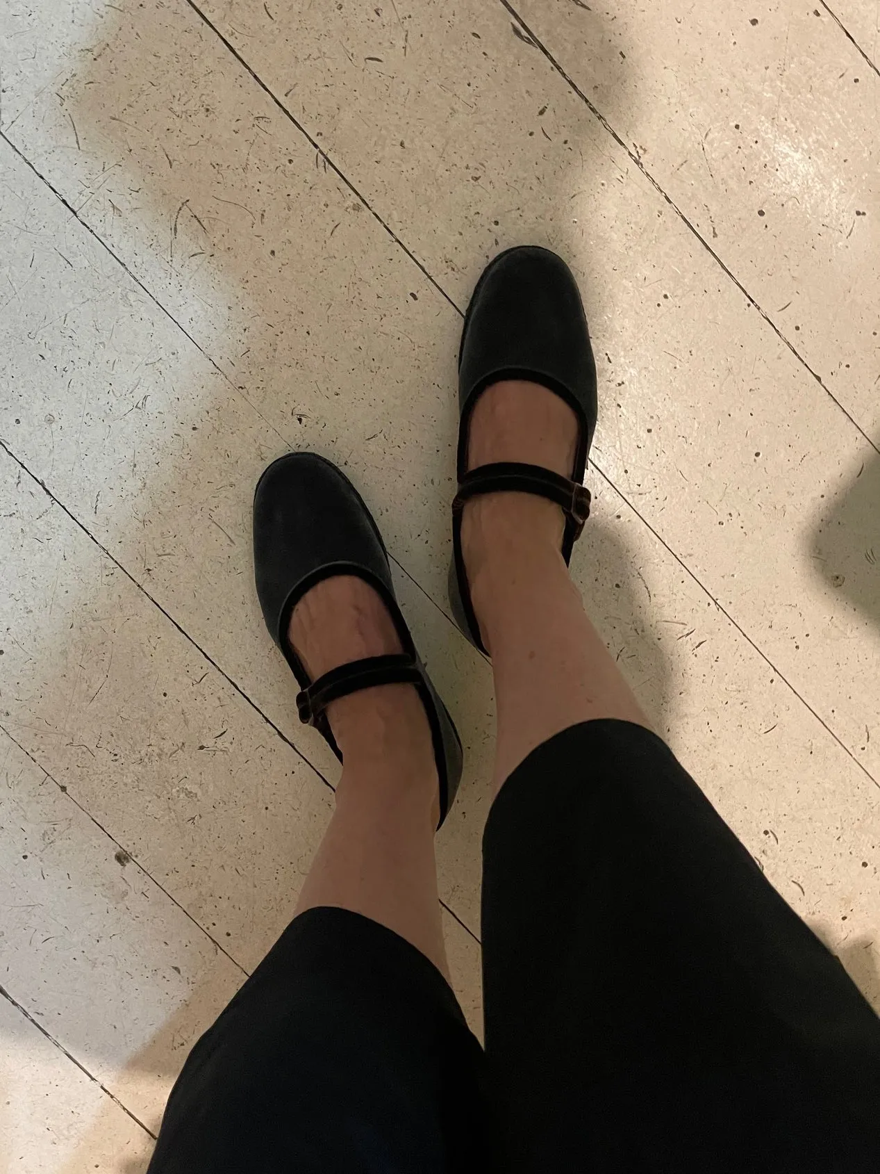 The Bb Shoe - Velutto Antricite with Cioccolato Trim