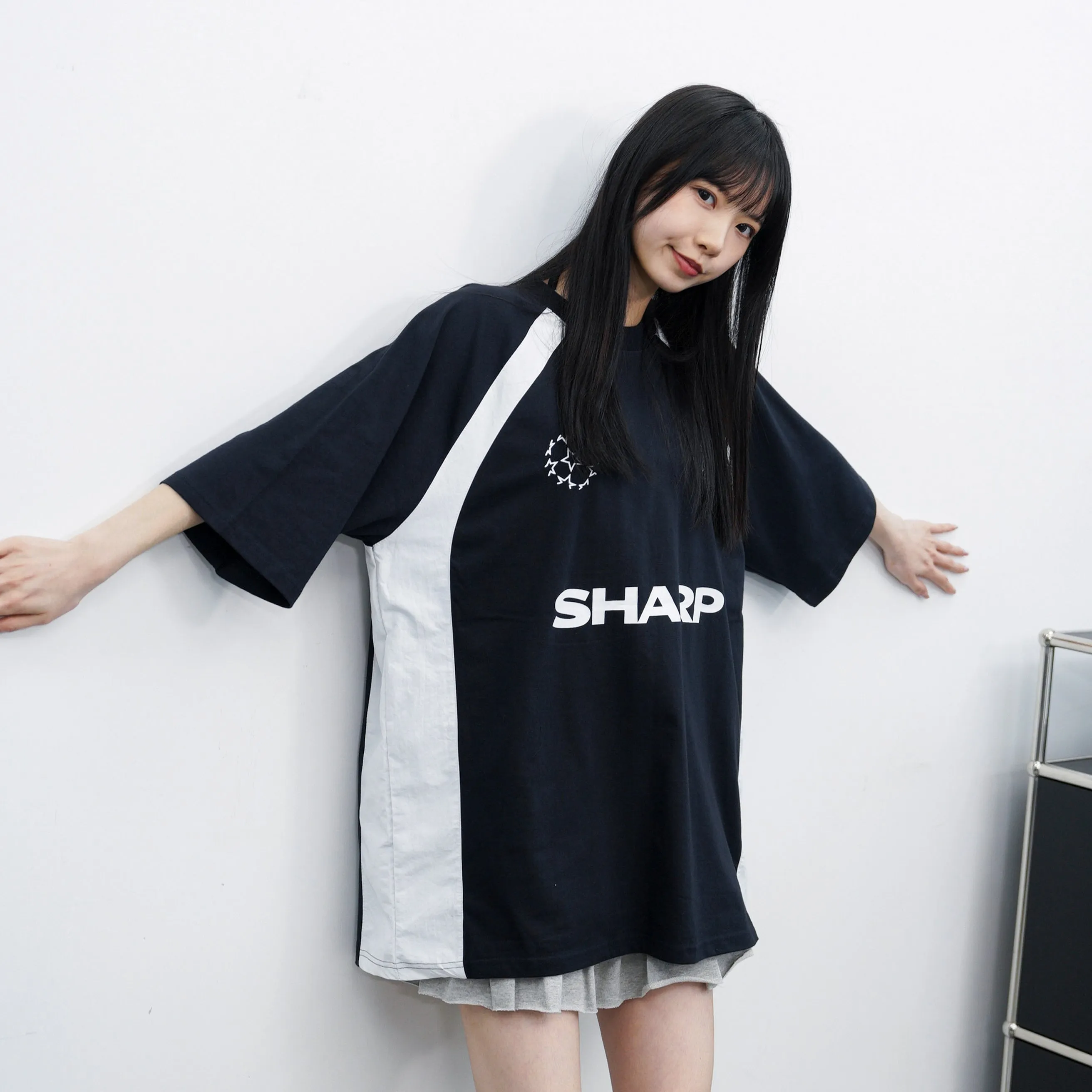 [UNISEX] SHARP OVERSIZE T-SHIRT/ 2