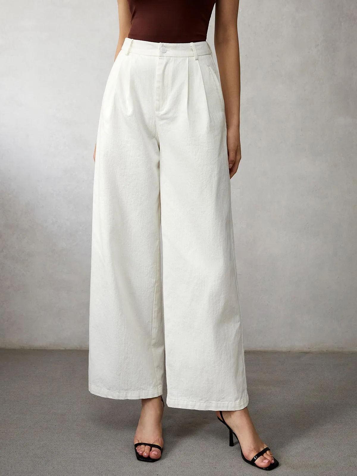 Women's High-Waisted Wide Leg Jeans: Elegant & Comfortable